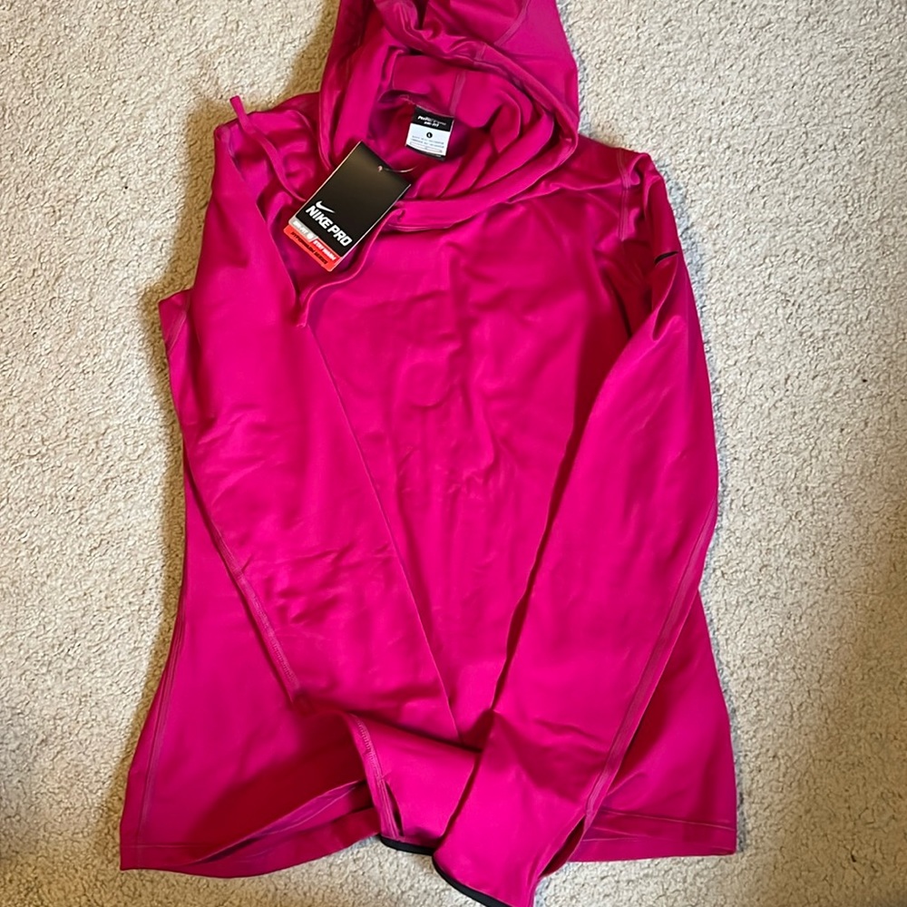 Nike Pro Dryfit hyper warm hooded top